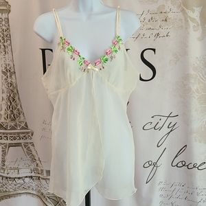Sheer babydoll chemise embroidered with thong